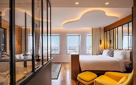 Renaissance Paris Republique Hotel&Spa